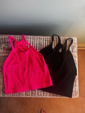 Two XS People Happiness Runs Crop Tanks